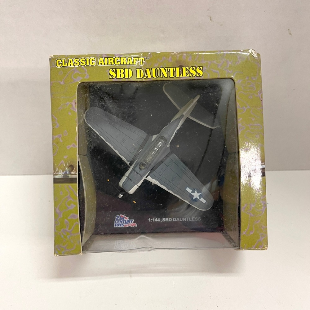 21st Century Toys 1:144 SBD Dauntless WWII Model Airplane Classic Aircraft 2008